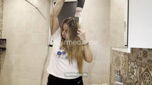 Load image into Gallery viewer, 1257 240122 Nansi Bulgaria self shampoo at shower and blow out livestream