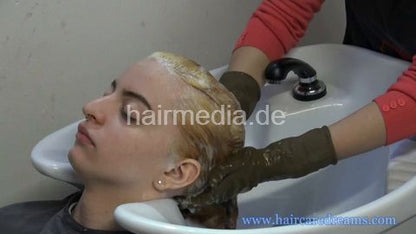 240219 Giulia cut and bleaching