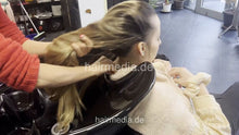 Load image into Gallery viewer, 1257 240220 Nansi Bulgaria, pampering shampooing and blowout