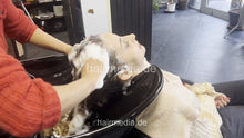 Load image into Gallery viewer, 1257 240220 Nansi Bulgaria, pampering shampooing and blowout