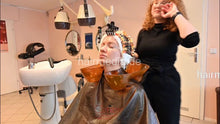 Charger l&#39;image dans la galerie, 7206 Ukrainian hairdresser in Berlin 240330 1 st session Part 2