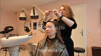 7206 Ukrainian hairdresser in Berlin 240331  1st model 3 perm