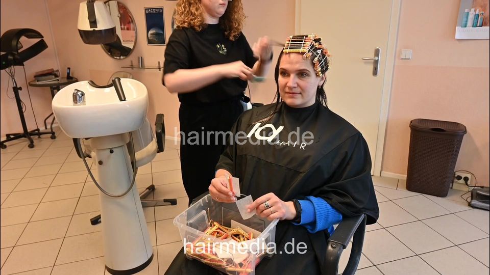 7206 Ukrainian hairdresser in Berlin 240331  Blue Dress Model 2 haircut and perm