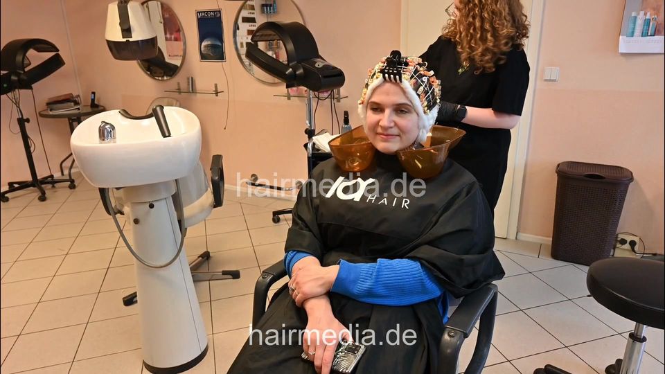 7206 Ukrainian hairdresser in Berlin 240331  Blue Dress Model 2 haircut and perm