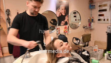 Laden Sie das Bild in den Galerie-Viewer, 7206 Ukrainian hairdresser in Berlin 240331 Part 5