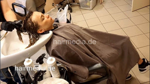 7206 Ukrainian hairdresser in Berlin 240331 Part 6