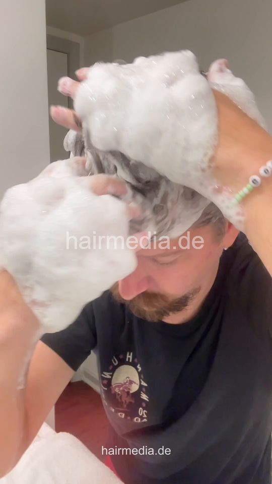 2030 Jbird 240522 self double shampoo and blow style