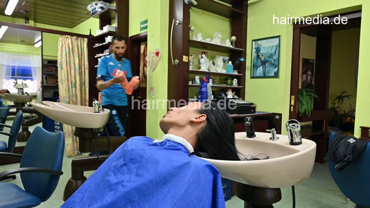 1264 barberette TS Alyna 3 by barber Deniz shampooing backward
