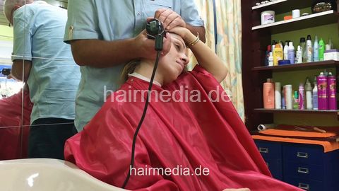 AlexaK forward session by salonbarber 1 firm shampoo - facecam