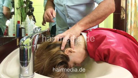 AlexaK forward session by salonbarber 1 firm shampoo - facecam
