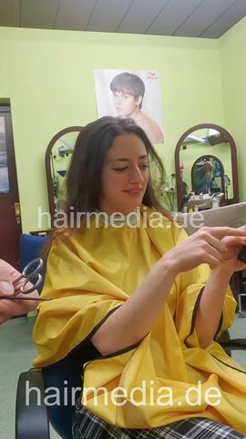 Leyla dry haircut, shampoo wet cut by barber and Leyla doing a male client complete video - facecam