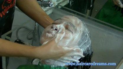 2506 children face wash Melody and Jessy synced