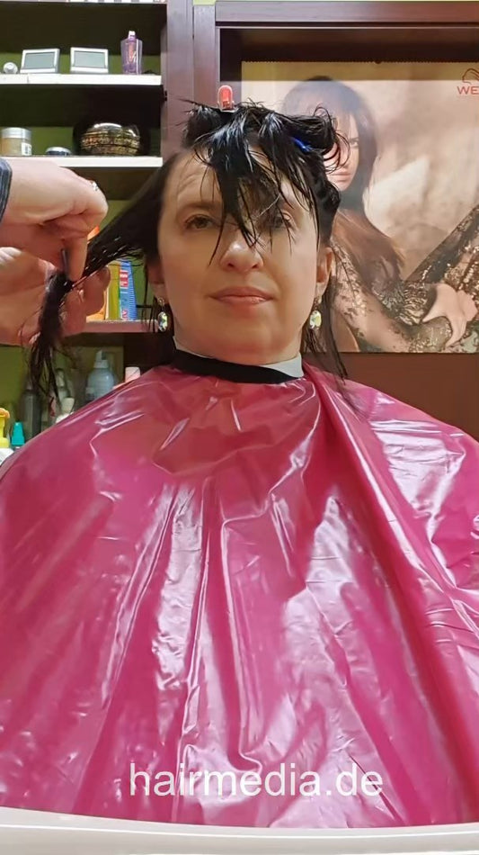 2303 POV Session JuliaSchm 2 cut and wetset lady by barber Front View