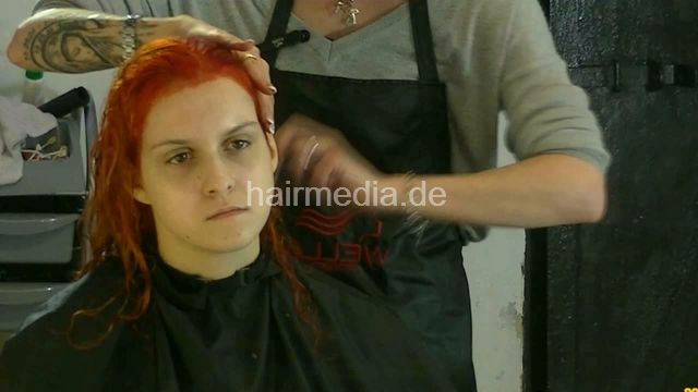 2702 Taranti teen red roller set