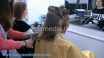31319 Alex First Rollerset Part 1 incl. dry haircut