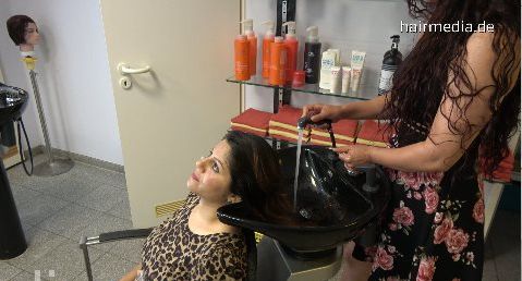 382 02 Shilpa by VanessaM backward shampoo