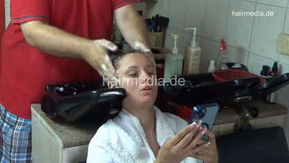 6219 Four girls: IrenaL shampoo by barber, vintage blow dry