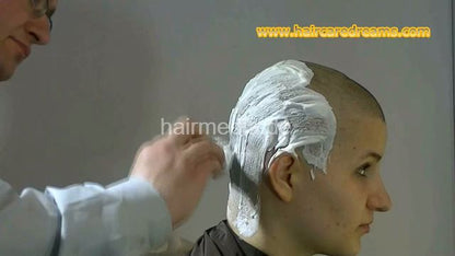 80216 Sonia cut Glatze going bald headshave by barber