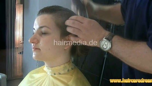 80216 Sonia cut and bleach by barber