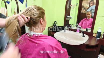 Barberette AlexD by barber shampoo and blow controlled by Sigi