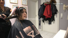 Laden Sie das Bild in den Galerie-Viewer, 1249 chewing AliciaN by Estefany home salon shampoo, care, cut and blow out