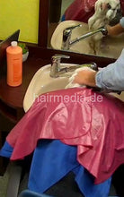 Cargar imagen en el visor de la galería, 1252 AliciaN 3 haircut, shampoo forward and wetcut by barber multicaped - vertical video