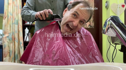 2304 AndreasL 3 buzz by barber