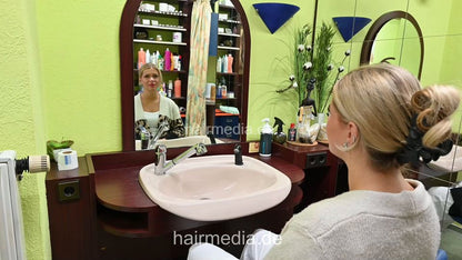 1265 barberette AngelinaR forward shampoo by barber 250607