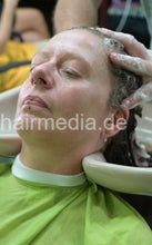 将图片加载到图库查看器，8171 Anika 1 casting, shampoo, trim and blow by Salonbarber - vertical video