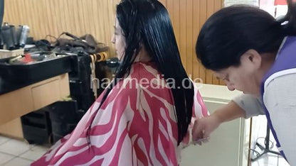 BJS Girls BojanaVL - coloring shampoo cut and wetset by mature hairdresser