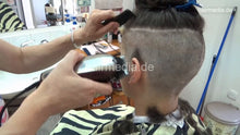 Cargar imagen en el visor de la galería, 8402 Bojana chewing teen 1 undercut in barbershop by female barber JelenaB