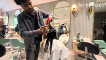 Laden Sie das Bild in den Galerie-Viewer, 9149 Cassandra Layered Haircut At Salon