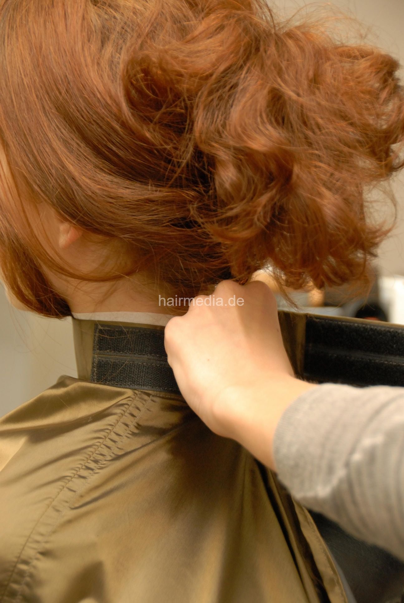 847 JuliaR by LeonieS caping and drycut electric chair pictures