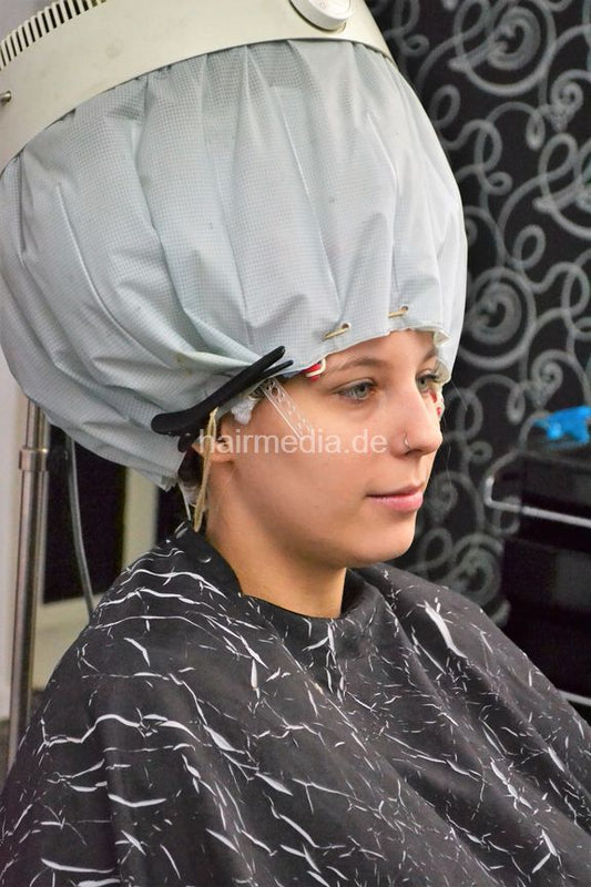 134 Barberette Jessy Stylist perm rollerset part 2