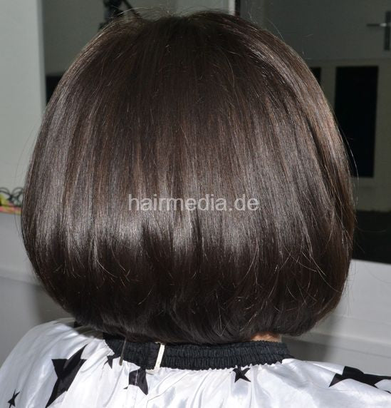 280419 Gulja bob haircut
