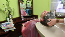 Load image into Gallery viewer, 2300 Daniel by student Hannes and salonbarber 1 backward shampooing and hood dryer