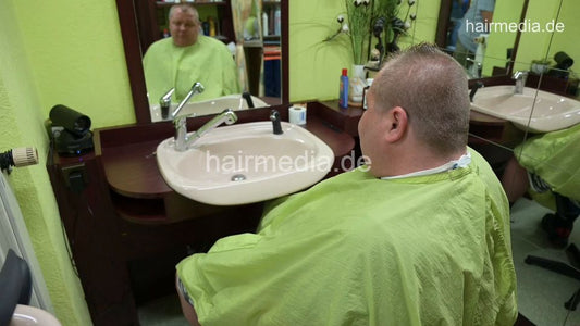 2304 Dominic, 3 forwardwash, buzzcut, scalpmassage, Oster headshave