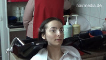 Carica l&#39;immagine nel visualizzatore di Gallery, 6219 Elena other shampoo by barber, vintage wetset