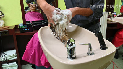 2303 new barberette Elis 1 buzz and shampooing by barber