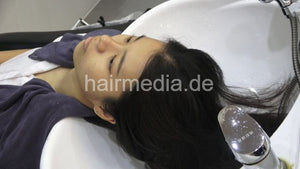 359 Evhana shampoo backward, haircare and blow out in black large cape