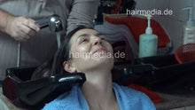 将图片加载到图库查看器，6224 HelenaK shampoo by barber, haircut and wetset metal rollers