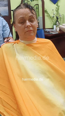 2303 Igwioletta shampoo, care, haircut, style by salonbarber ASMR  vertical video
