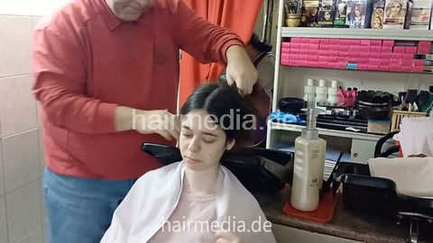 BJS Girls JanaK young girl, was a model before. Shampoo by frizer barber and wetset.