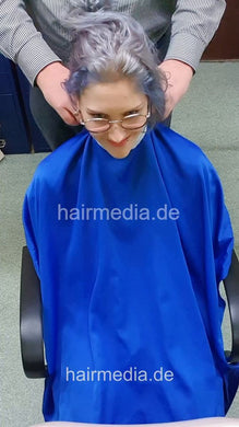 2305 Charlene 1 backward shampooing by barber topcam vertical video