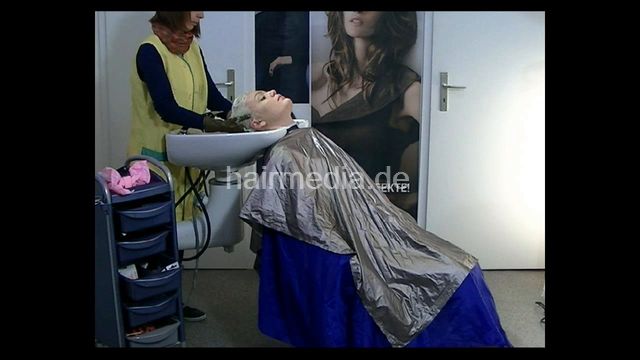 Laura Klara: Klara extreme wetset Part 1