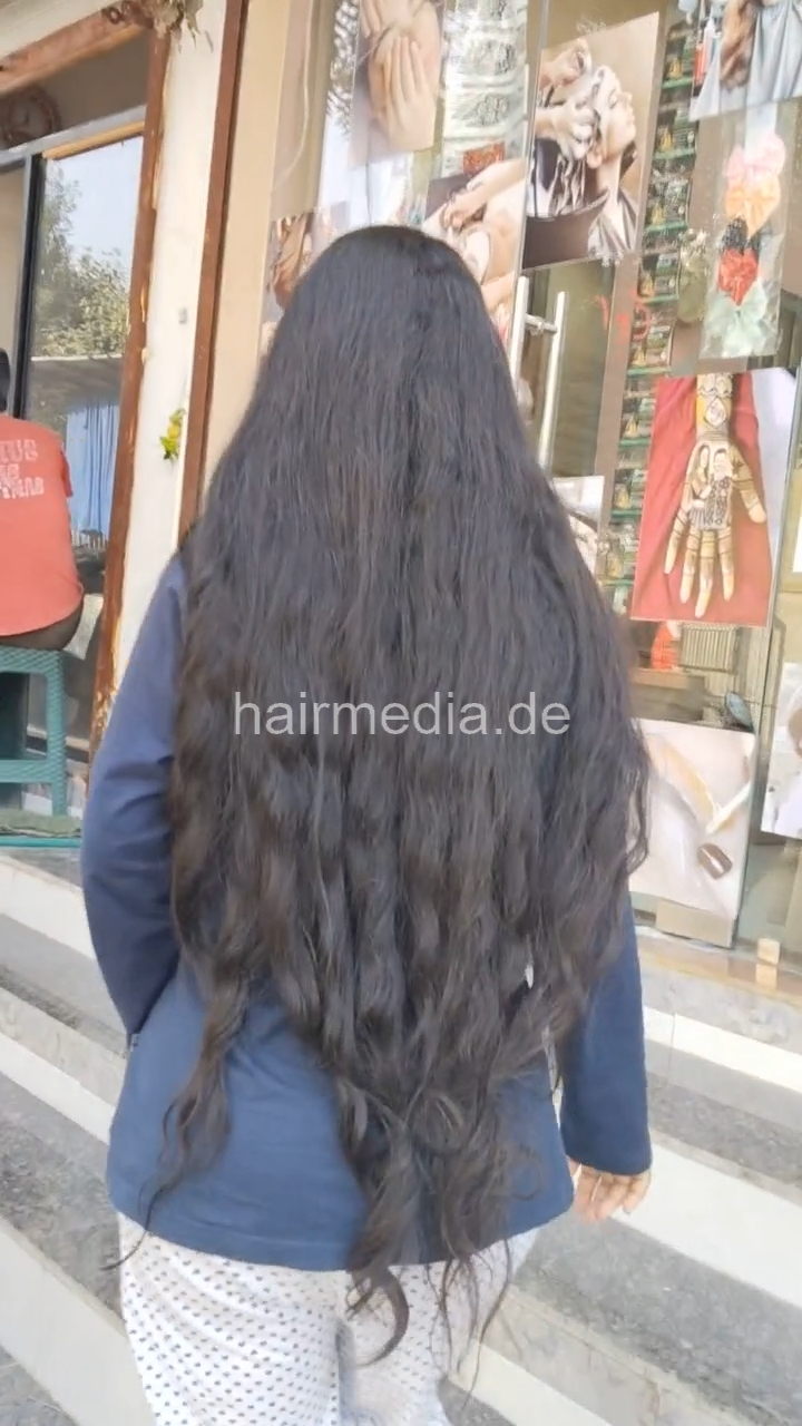 1242 Krisha And Naina Forward And Backward Hair Spa