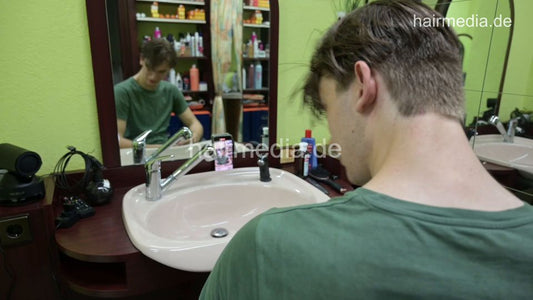 2300 Lars 230912 by salonbarber forwardshampoo