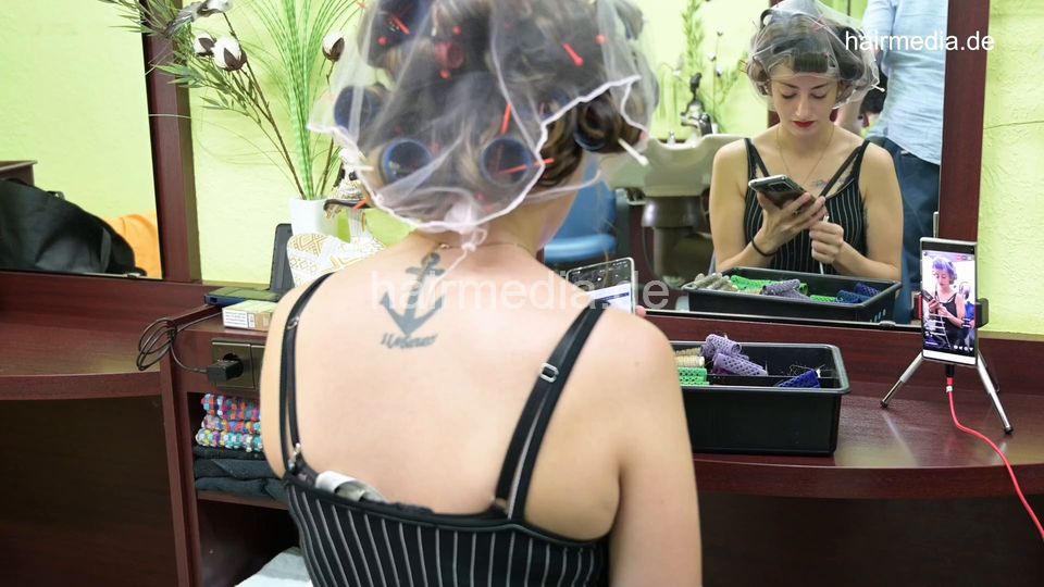 2303 Barberette Leyla 2 by salonbarber and team wetset