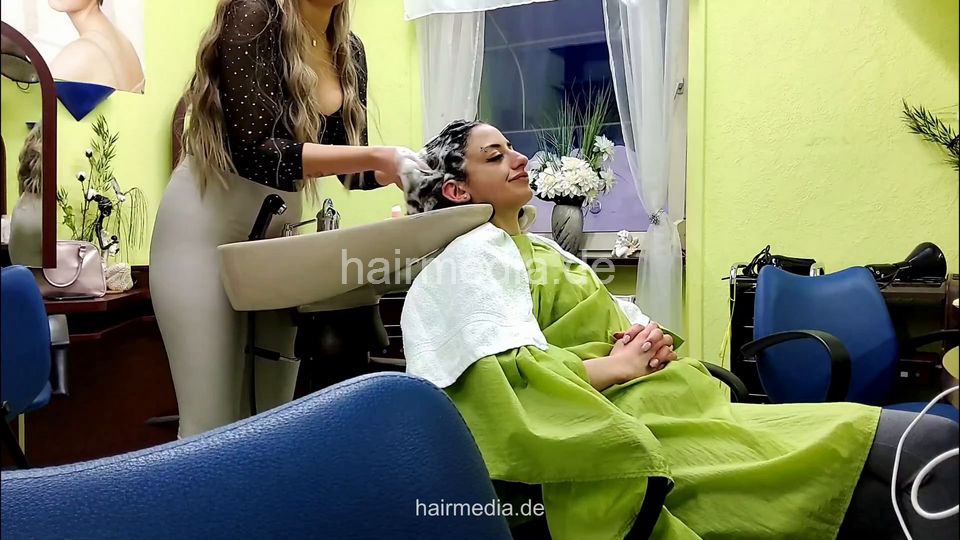 6225 Leyla 1 by MichelleH shampooing hairwash in leatherpants - sidecam