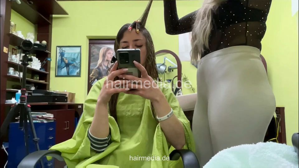 6225 Leyla 2 by MichelleH small rod faked perm in leatherpants smoking barberettes facecam